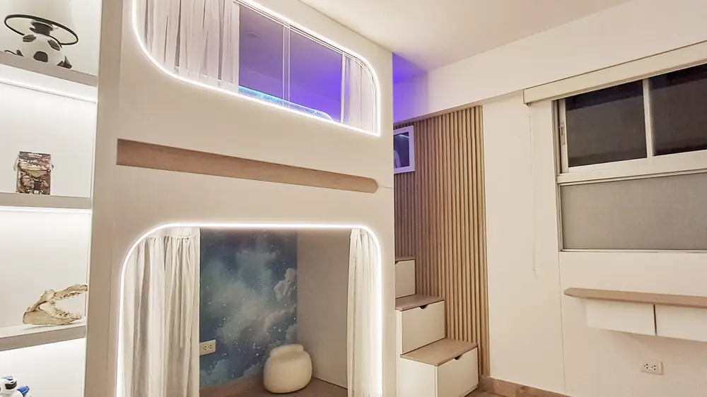 Cuarto de niños con cama empotrada